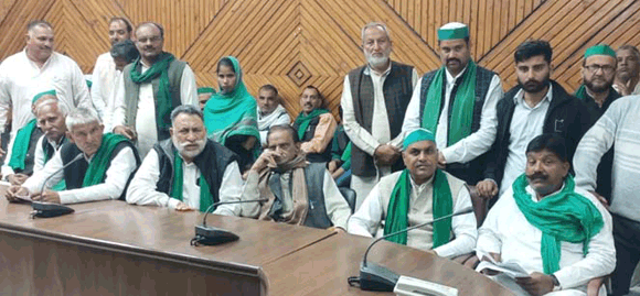 भाकियू टिकैत की मासिक पंचायत किसानों की समस्याओं पर किया गया विचार विमर्श