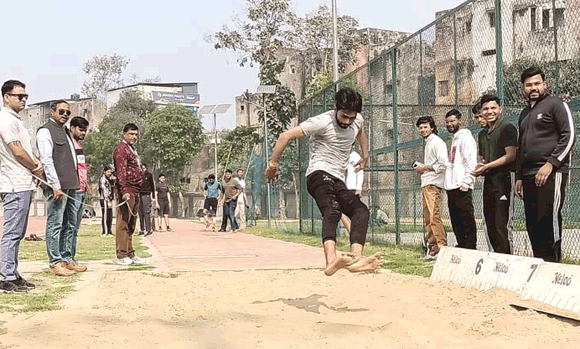 महाराज सिंह कॉलेज की वार्षिक एथलेटिक्स मीट सम्पन्न, हुसैन और शिवाक्षी बने बेस्ट एथलीट