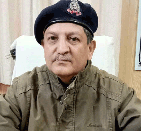 जनपद की सीमाओं से नहीं होने दी जाएगी अवैध शराब की तस्करी: उप आबकारी आयुक्त