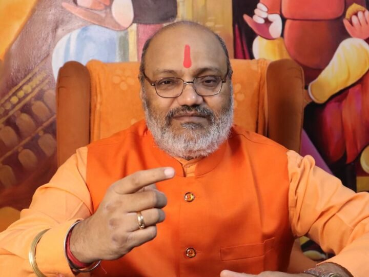 एक्स मुस्लिम ‘सलीम वास्तिक’ मामले में यति नरसिंहानंद गिरि की CM योगी को चुनौती, ‘मेरा कत्ल करके…’