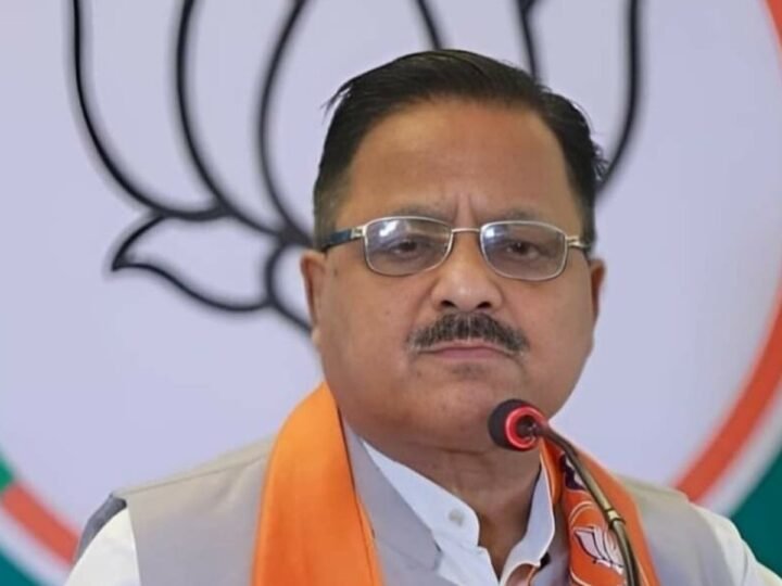 BJP सांसद राधा मोहन दास अग्रवाल बोले ‘मां-बाप को छोड़ कर विदेश में मौज करने वालों के पासपोर्ट हो रद्द’