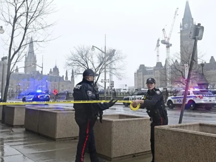 कनाडा के टंबलर रिज स्कूल में चलीं ताबड़तोड़ गोलियां, संदिग्ध हमलावर समेत 10 की मौत