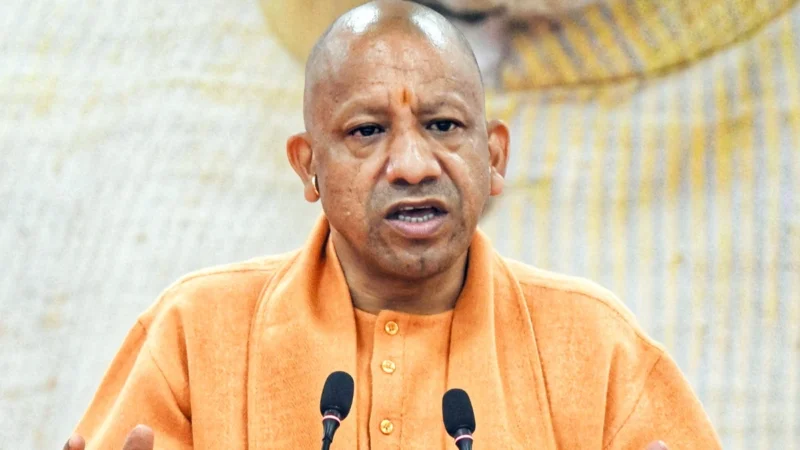 ‘सनातन कमजोर हुआ तो देश भी कमजोर होगा’, सीएम योगी ने किया समाज को बांटने वालों से आगाह