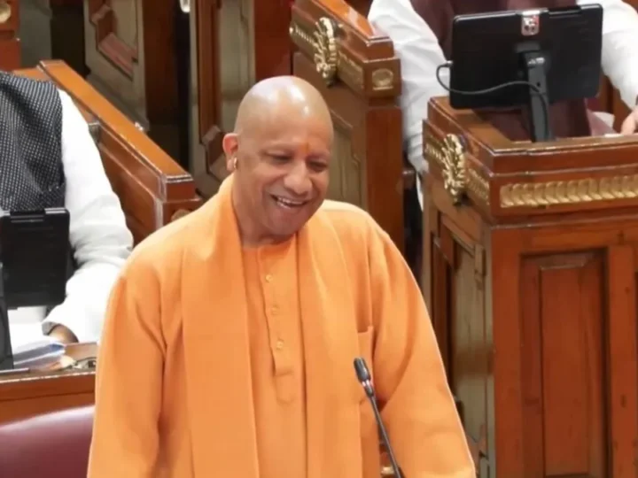 यूपी में अप्रैल से शिक्षा मित्रों को मिलेंगे 18000 रुपये, अनुदेशकों को भी तोहफा, CM योगी ने विधानसभा में किया ऐलान