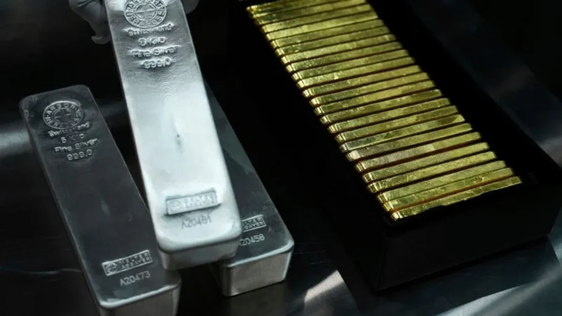 चांदी ₹16,000 तो सोना ₹4000 सस्ता, सोने-चांदी की कीमतों में आज लगातार तीसरे दिन भारी गिरावट