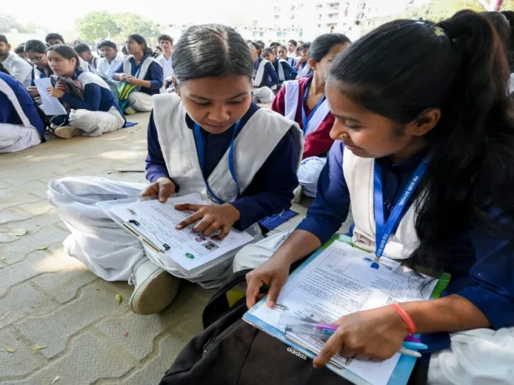 ‘अनजाने में गलती हुई, कक्षा आठ की पाठ्यपुस्तक फिर से लिखी जाएगी’, सुप्रीम कोर्ट की फटकार के बाद NCERT ने माफी मांगी