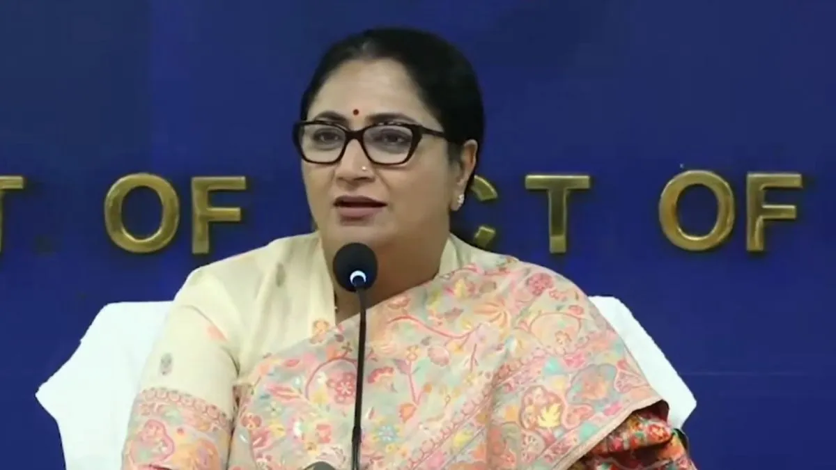 दिल्लीवासियों को रेखा गुप्ता सरकार का बड़ा तोहफा, ‘लखपति बिटिया योजना’ का ऐलान, मिलेंगे 1 लाख रुपये