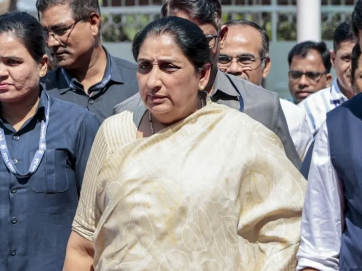 सुनेत्रा पवार बनीं NCP की राष्ट्रीय अध्यक्ष, कार्यकारिणी की बैठक में हुआ फैसला