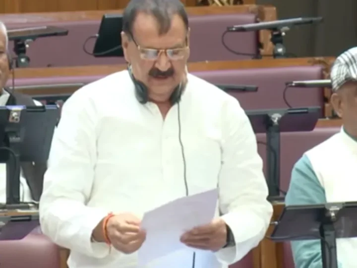 ‘हमने ढाबे पर पनीर मंगा लिया, इन्होंने खाने से मना कर दिया’, विधानसभा में सपा विधायक ने खोली BJP MLA की पोल