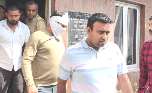 एंटी करप्शन की बड़ी कार्रवाई: 15 हजार की रिश्वत लेते खाताखेड़ी चौकी का हेड कांस्टेबल विनोद कुमार गिरफ्तार