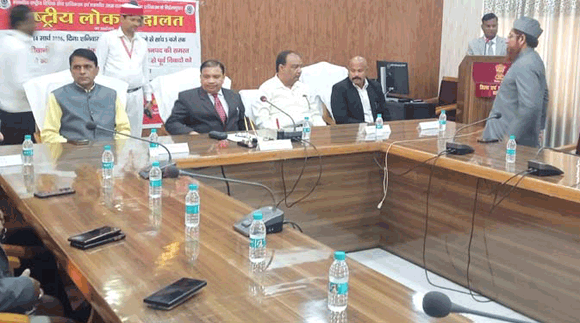 अधिक से अधिक वादकारियों को संवैधानिक तरीके से लाभान्वित करें न्यायिक अधिकारी: जनपद न्यायाधीश