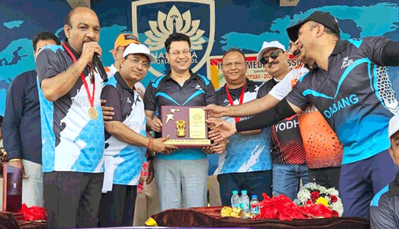 खेलों  को जीवन का बनाये हिस्सा: मंडलायुक्त