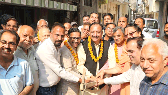 सहारनपुर में विधायक निधि से सड़कों व नालियों का निर्माण कार्य शुरू, जनप्रतिनिधियों ने किया उद्घाटन व शिलान्यास