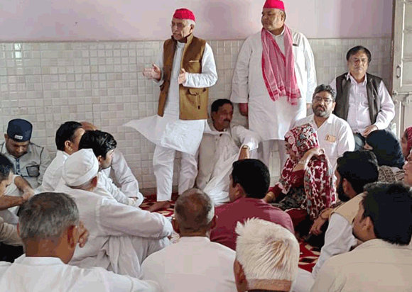 अखिलेश यादव को मुख्यमंत्री बनाने का लिया संकल्प