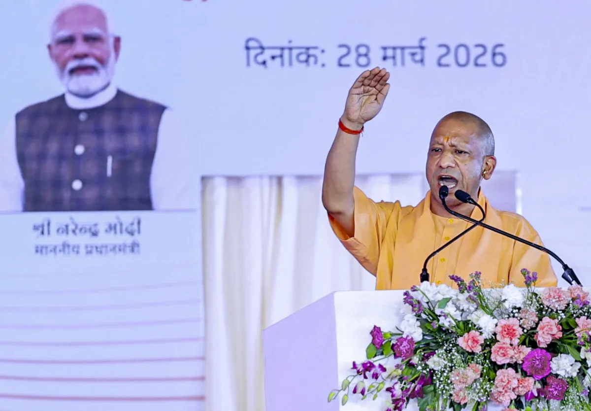 लखनऊ में विपक्ष पर जमकर बरसे CM योगी आदित्यनाथ, कहा- जो लोग चांदी का चम्मच लेकर पैदा…