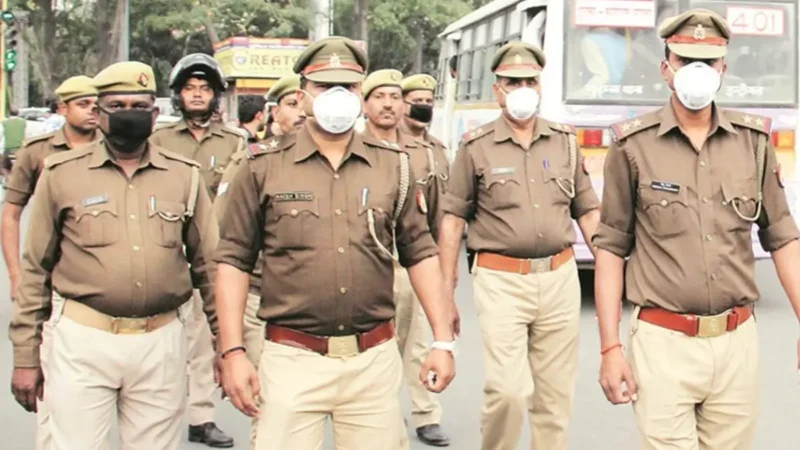 यूपी में सब इंस्पेक्टर भर्ती की लिखित परीक्षा: 1090 केंद्रों पर दो पालियों में एग्जाम, 15 लाख 75 हजार 760 कैंडिडेट शामिल