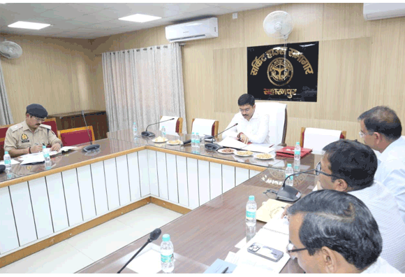मण्डलीय सड़क सुरक्षा समिति की हुई बैठक