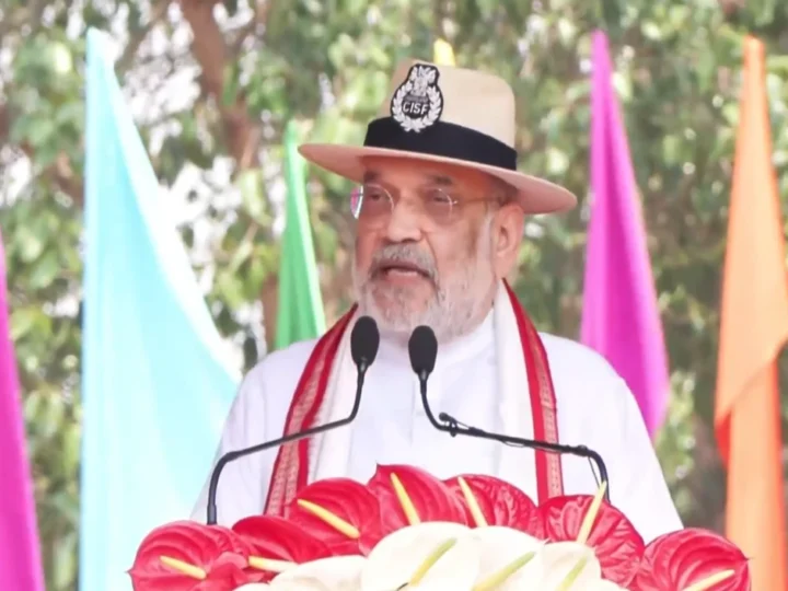 Odisha में CISF Raising Day पर गरजे Amit Shah, बोले- 31 मार्च तक देश से Naxalism का होगा खात्मा