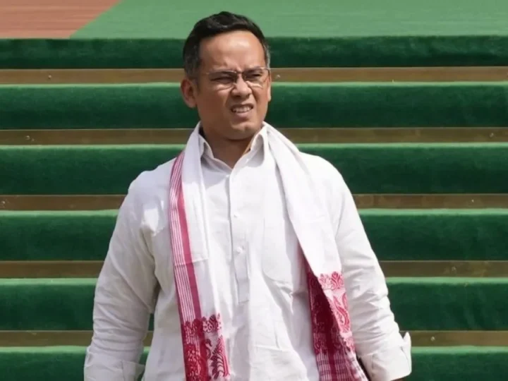 असम विधानसभा चुनाव: दलबदल से कांग्रेस परेशान, क्या गौरव गोगोई हैं चुनौती के लिए तैयार?