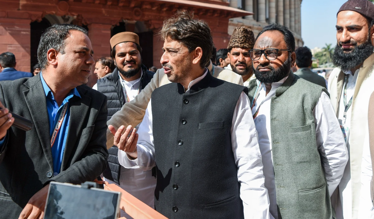 अकबर रोड पर नोटिस से भड़की कांग्रेस, बोली- Modi सरकार हमें डराना और चुप कराना चाहती है