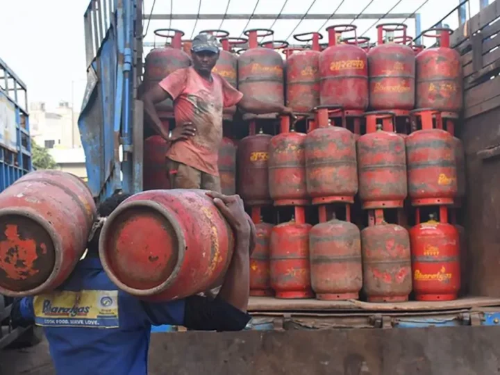 LPG की कमी चिंता का विषय, सरकार बोली- देश में CNG और PNG की कोई कमी नहीं