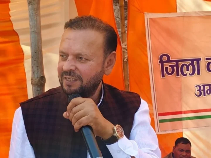 हरियाणा कांग्रेस के कार्यकारी अध्यक्ष ने दिया इस्तीफा, विधायक पत्नी भी छोड़ेंगी पार्टी का साथ