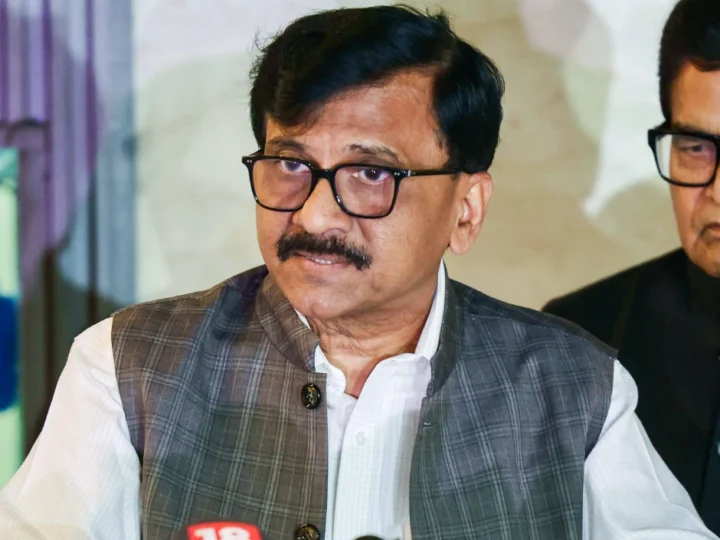 पश्चिम एशिया संकट पर सर्वदलीय बैठक से PM Modi क्यों नदारद? संजय राउत ने ‘टीम इंडिया’ पर उठाए सवाल