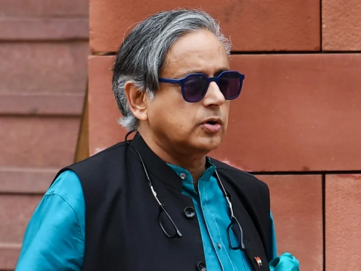 ‘चुप रहना कायरता नहीं, कूटनीति है’, Israel-Iran Conflict पर शशि थरूर ने किया मोदी सरकार का समर्थन