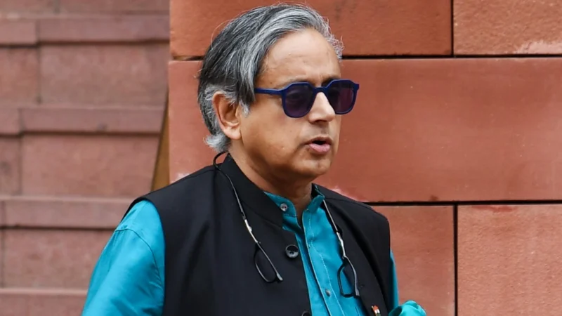 ‘चुप रहना कायरता नहीं, कूटनीति है’, Israel-Iran Conflict पर शशि थरूर ने किया मोदी सरकार का समर्थन