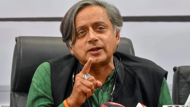 शशि थरूर का मोदी सरकार पर तीखा हमला, Pakistan कर रहा Peace Talks, भारत चुप क्यों?