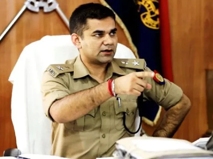 ‘तुरंत हटाया जाए…’ UP के ‘सिंघम’ IPS अजय पाल शर्मा की बढ़ीं मुश्किलें, सुप्रीम कोर्ट पहुंचा मामला