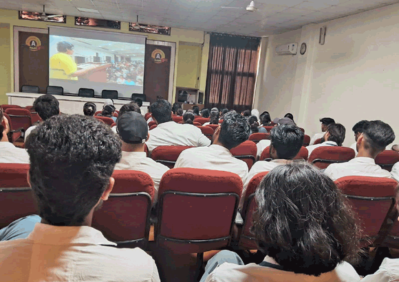 शोभित विश्वविद्यालय गंगोह के स्कूल ऑफ लिबरल आर्ट एंड लैंग्वेजेज विभाग द्वारा ” नारी शक्ति वंदन अधिनियम” विषय पर कार्यक्रम का आयोजन