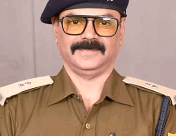 नवागत सहायक आबकारी आयुक्त प्रवर्तन विशाल वर्मा ने संभाला चार्ज