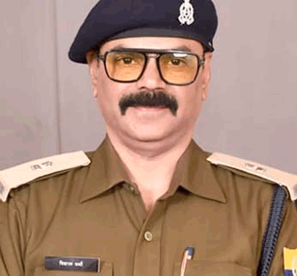 नवागत सहायक आबकारी आयुक्त प्रवर्तन विशाल वर्मा ने संभाला चार्ज