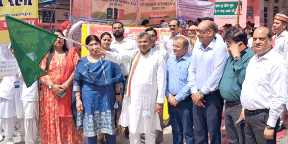 संचारी रोग नियंत्रण एवं दस्तक अभियान का शुभारम्भ, जनजागरूकता को  रैली निकाली