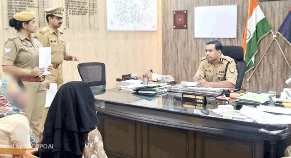 डीआईजी ने जनसुनवाई के दौरान सुनीं फरियादियों की समस्याएं