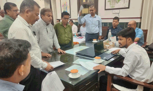 स्थलीय निरीक्षण कर अतिक्रमण हटवाएं: नगरायुक्त