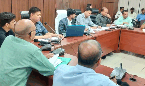 अपनी सेवा-व्यवहार और कार्य से निगम की अच्छी छवि बनाएं: नगरायुक्त