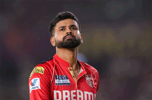 BCCI ने श्रेयस अय्यर पर लगाया लाखों का जुर्माना, जानें पंजाब किंग्स के कप्तान से क्या हुई गलती