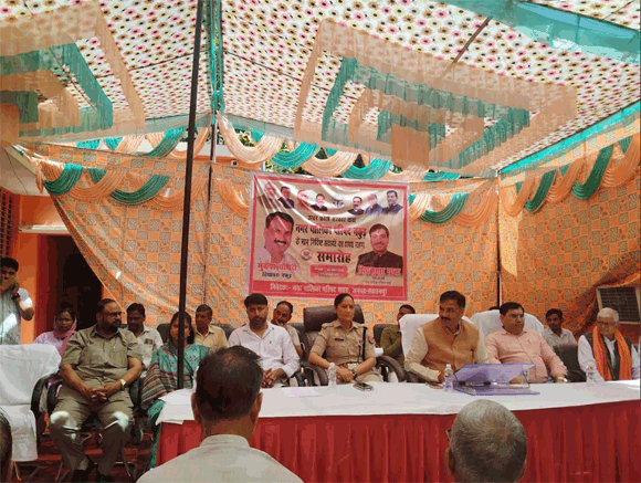 नगर पालिका के नामित सदस्यों को शपथ दिलायी