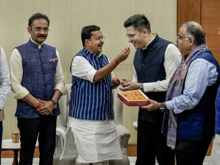 AAP के 7 सांसदों के BJP में शामिल होने से कैसे बदलेगा खेल? जानें, राज्यसभा का नंबर गेम