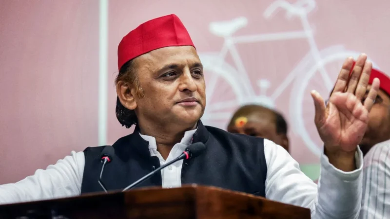 लखनऊ से अखिलेश यादव का भाजपा पर बड़ा हमला, बोले- सरकार के खिलाफ उठने वाली हर आवाज दबाई जा रही