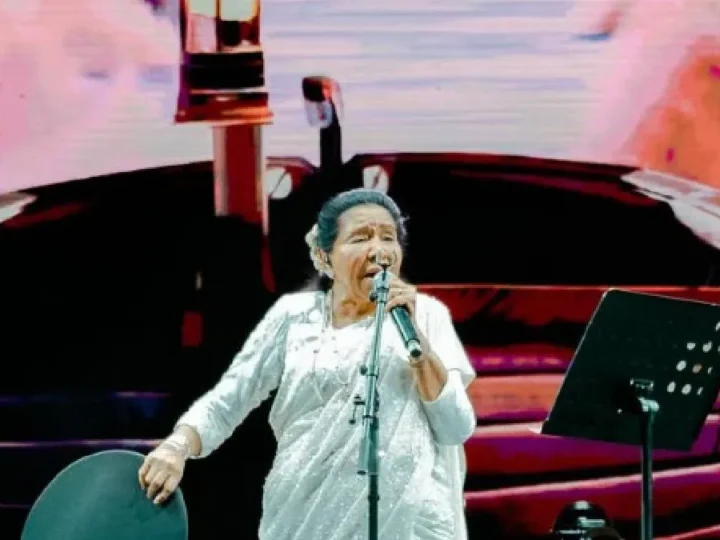 आशा भोसले के अंतिम दर्शन कितने बजे तक होंगे? शिवाजी पार्क में किया जाएगा दाह संस्कार