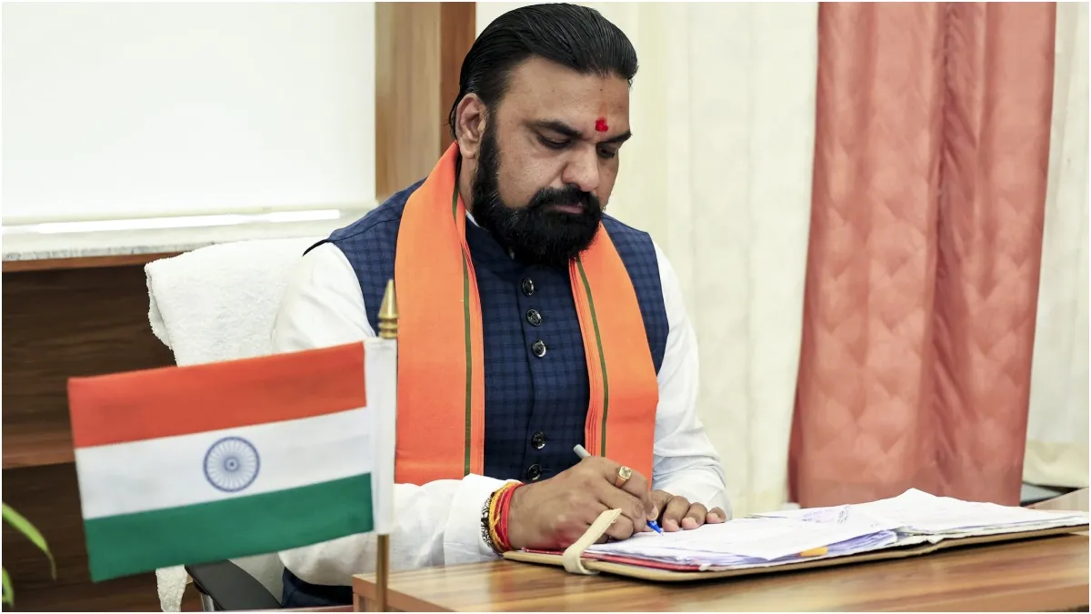 मुख्यमंत्री बनते ही एक्शन मोड में आए सम्राट चौधरी, पहले दिन ही अधिकारियों को दिए कड़े दिशानिर्देश