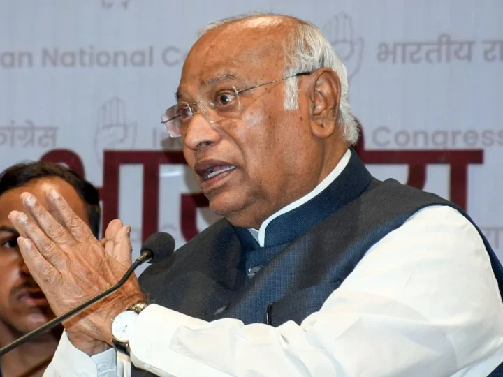 मल्लिकार्जुन खड़गे ने राज्यसभा में पहुंचने का पूरा श्रेय सोनिया गांधी को दिया, कहा- हर मौके पर मिला उनका साथ