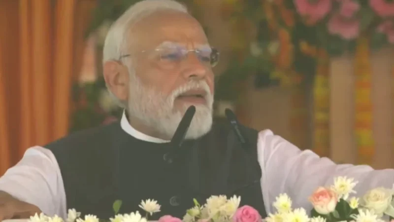 अब मेरठ से प्रयागराज सिर्फ 6 घंटे में, PM Modi ने 12 जिलों को जोड़ने वाले एक्सप्रेसवे का किया उद्घाटन