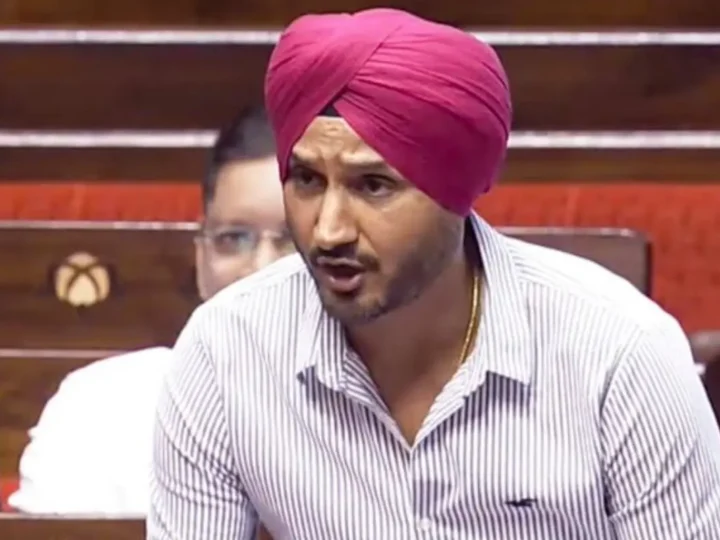AAP छोड़ने वाले राज्यसभा सांसद हरभजन सिंह पहुंचे हाई कोर्ट, कर दी ये बड़ी मांग
