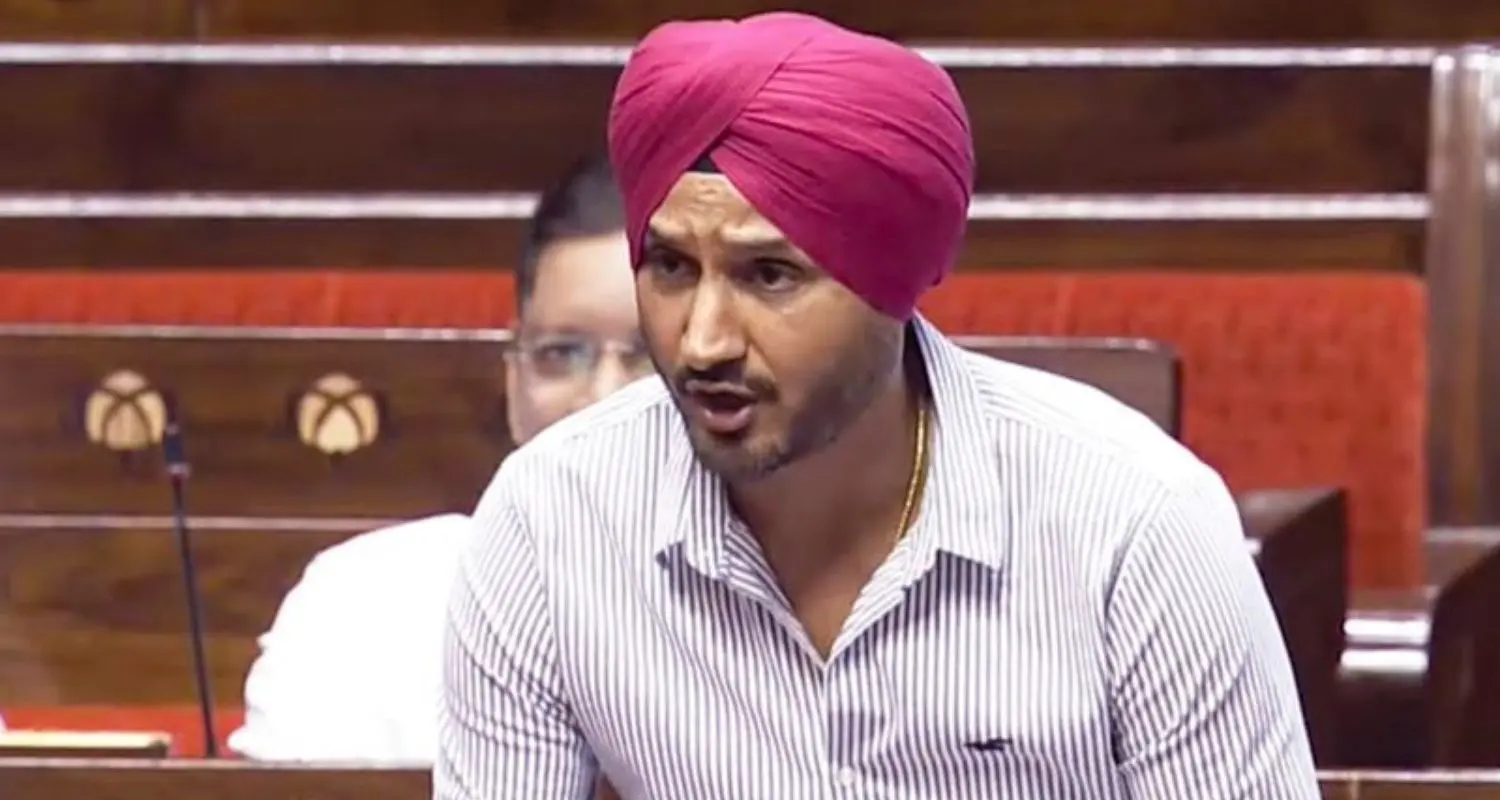 AAP छोड़ने वाले राज्यसभा सांसद हरभजन सिंह पहुंचे हाई कोर्ट, कर दी ये बड़ी मांग