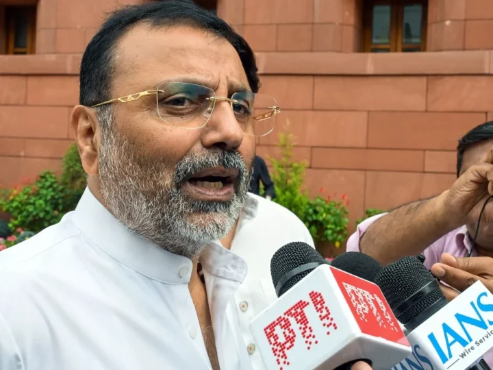 सोमनाथ पर नेहरू की चिट्ठी से Ayodhya तक, दुबे का दावा- Congress के खून में सनातन विरोध