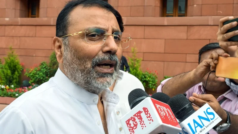 सोमनाथ पर नेहरू की चिट्ठी से Ayodhya तक, दुबे का दावा- Congress के खून में सनातन विरोध